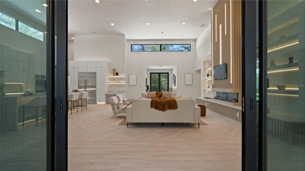 1447 BIRD ROAD Winter Springs, FL 32708