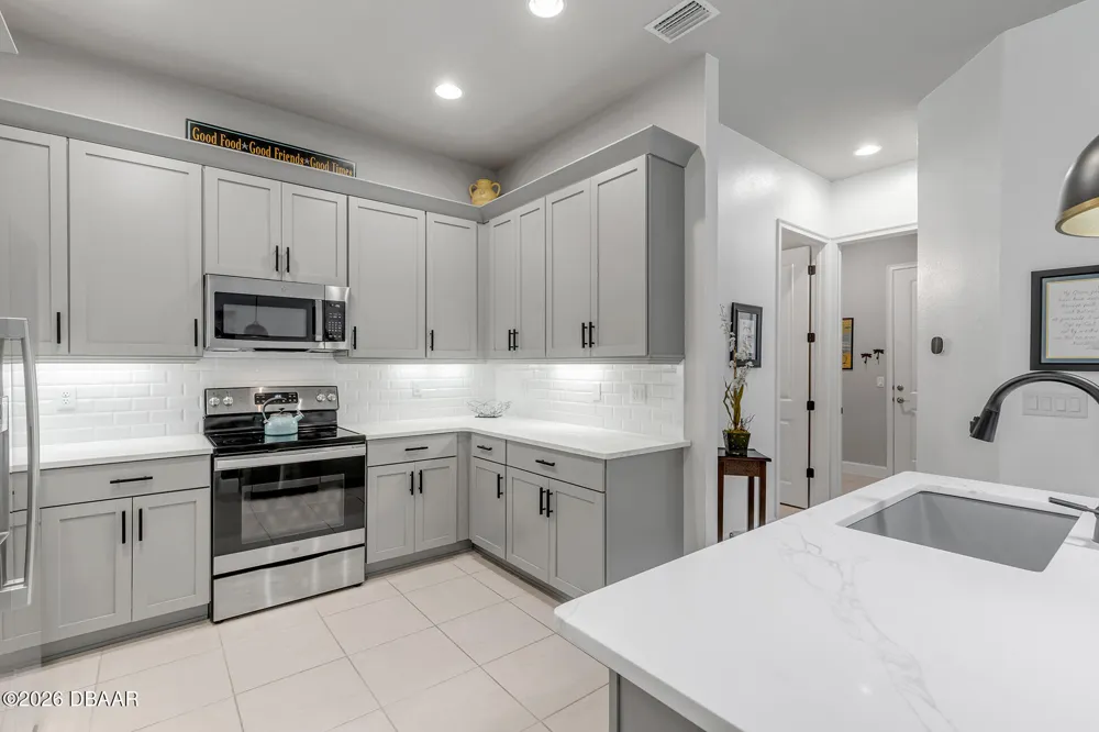 13 Newhaven Lane Ormond Beach, FL 32174