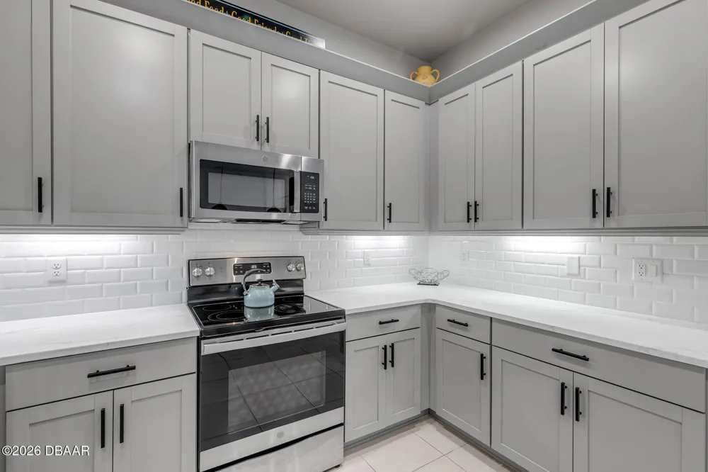 13 Newhaven Lane Ormond Beach, FL 32174