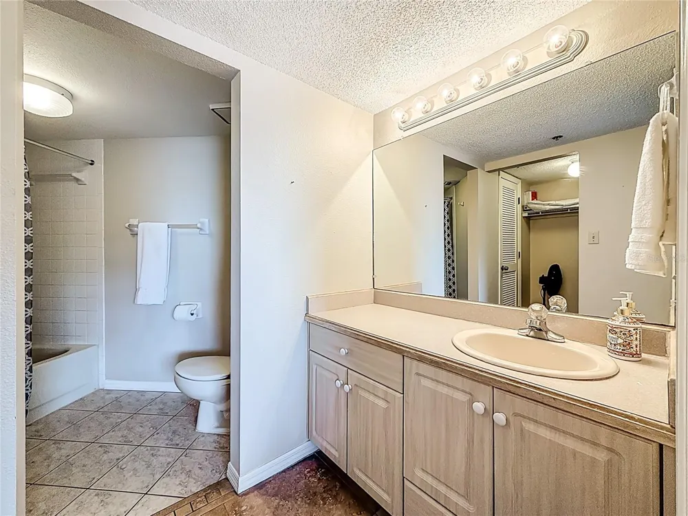 18450 GULF BOULEVARD #401 Indian Shores, FL 33785