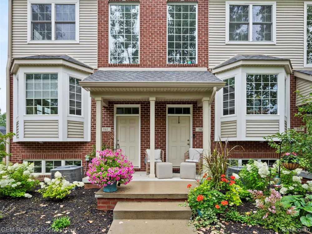 508 Village Lane Milford Village, MI 48381
