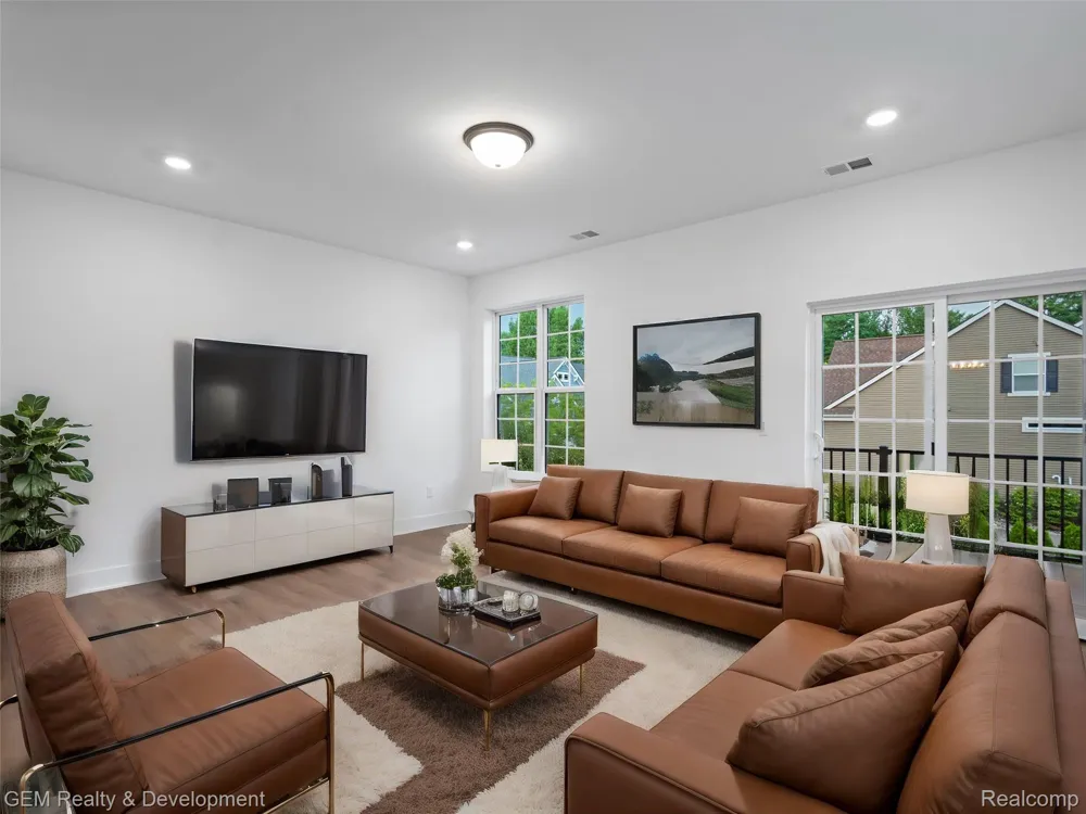 508 Village Lane Milford Village, MI 48381