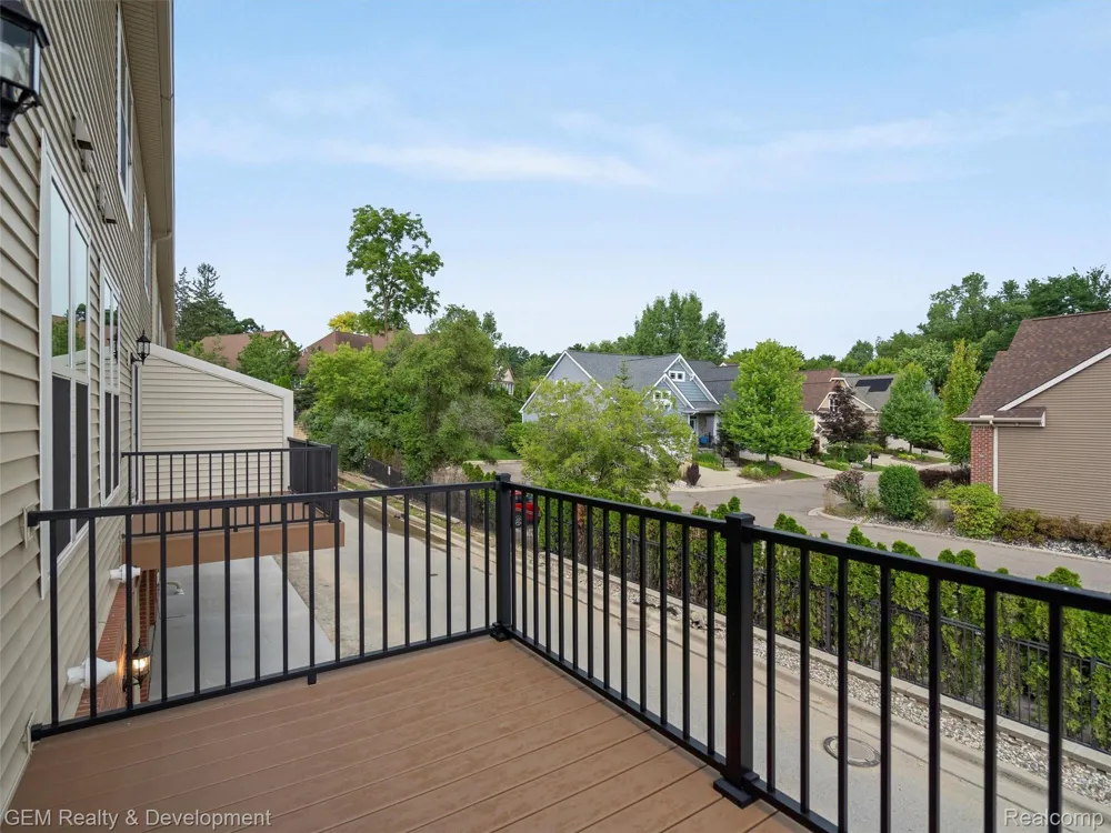 508 Village Lane Milford Village, MI 48381