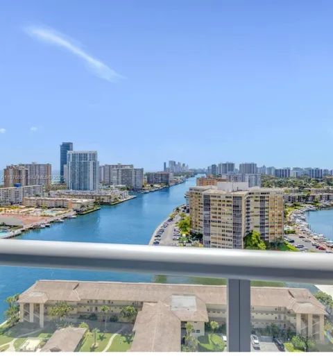 2602 E Hallandale Beach Blvd #R3009