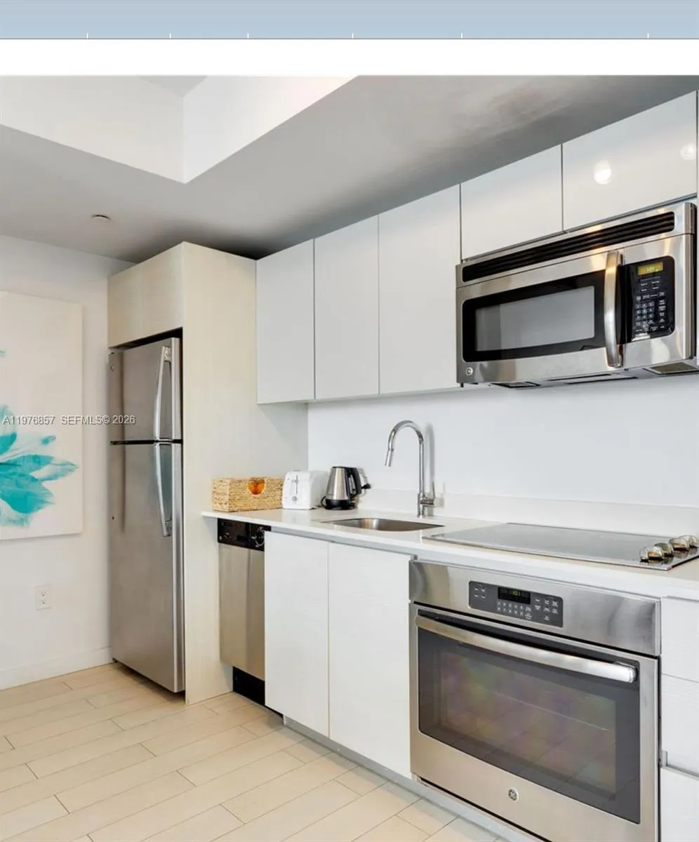 2602 E Hallandale Beach Blvd #R3009 Hallandale Beach, FL 33009