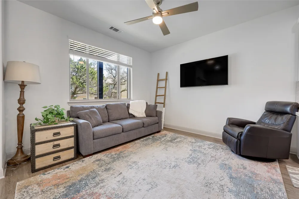 524 Palmer Drive Point Venture, TX 78645
