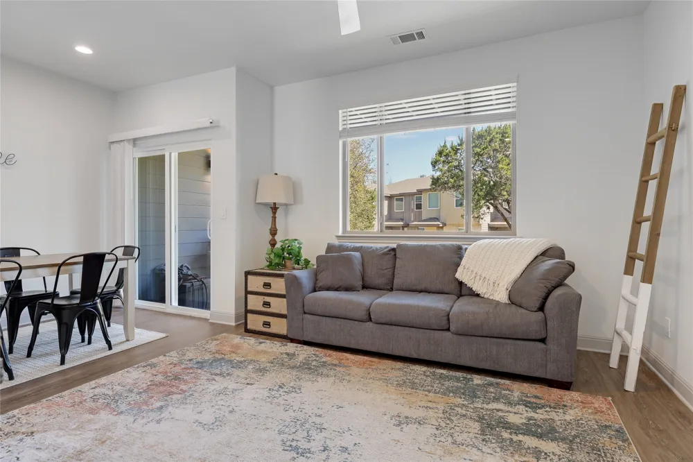 524 Palmer Drive Point Venture, TX 78645