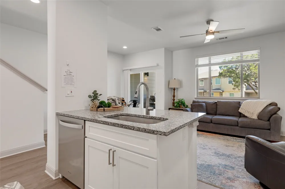 524 Palmer Drive Point Venture, TX 78645