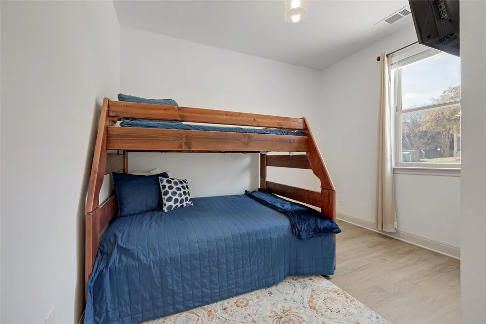 524 Palmer Drive Point Venture, TX 78645