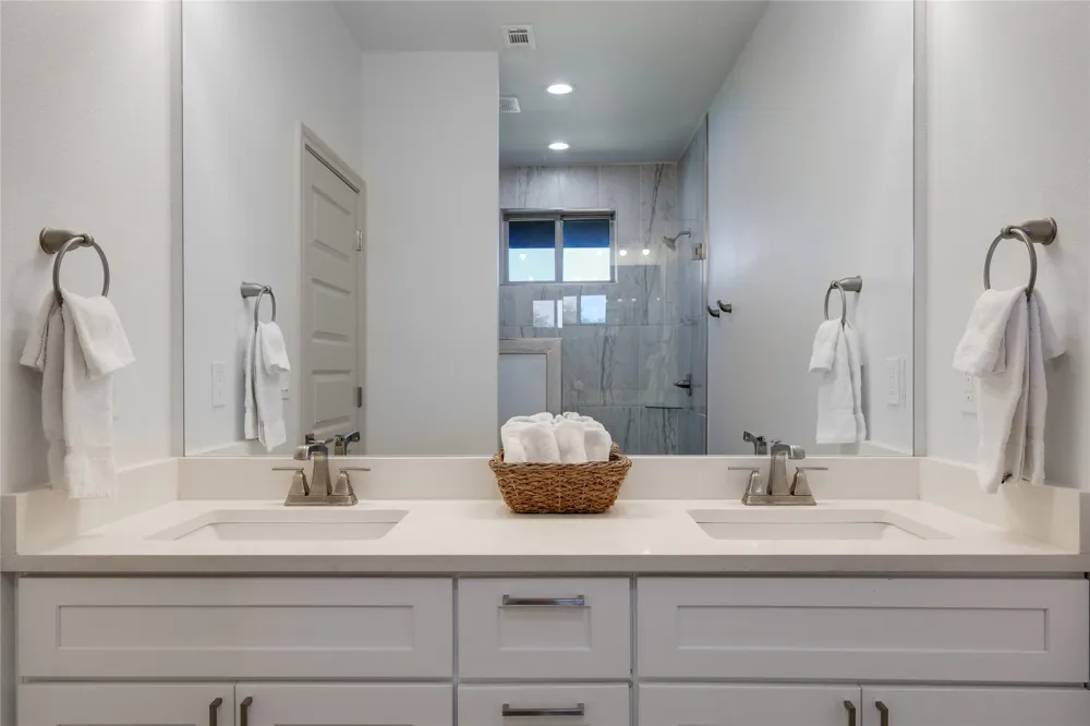 524 Palmer Drive Point Venture, TX 78645