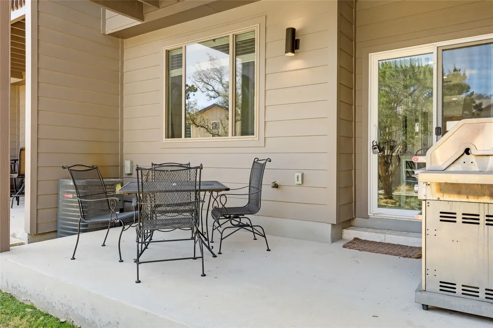 524 Palmer Drive Point Venture, TX 78645
