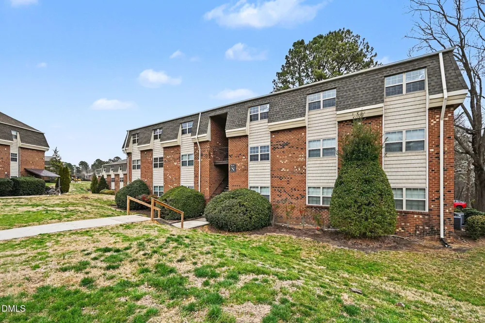 501 Jones Ferry Road #Unit N9 Carrboro, NC 27510