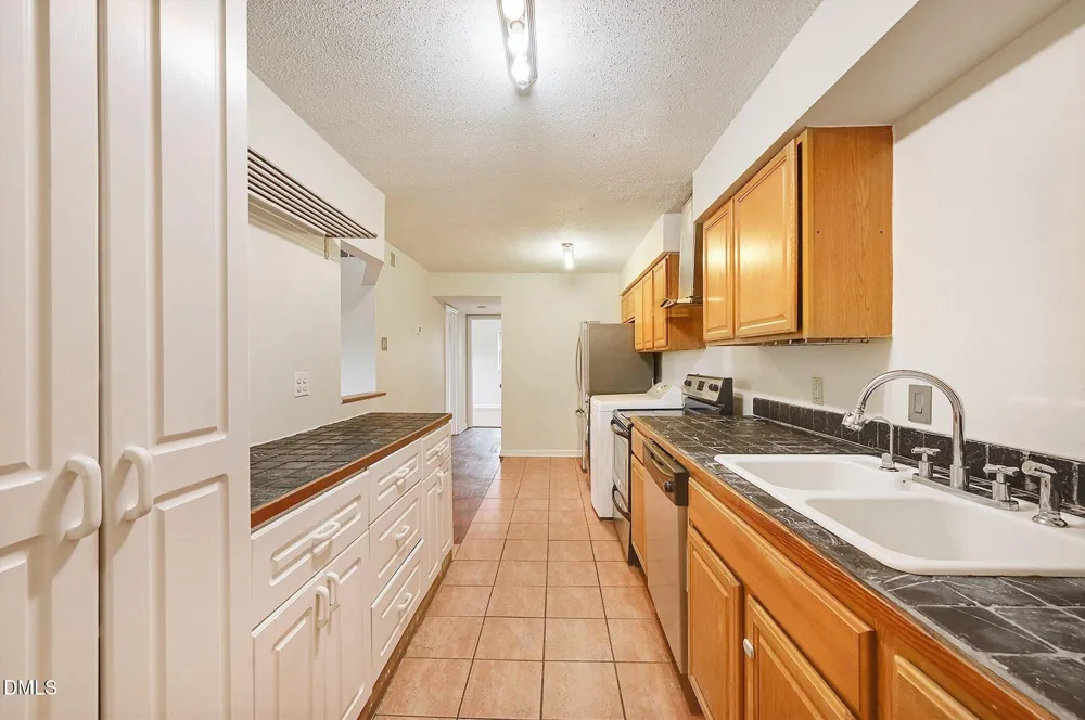 501 Jones Ferry Road #Unit N9 Carrboro, NC 27510