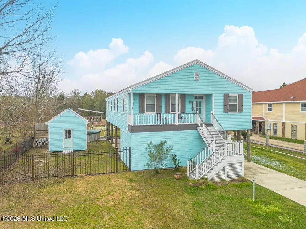 139 Sarahs Lane Waveland, MS 39576