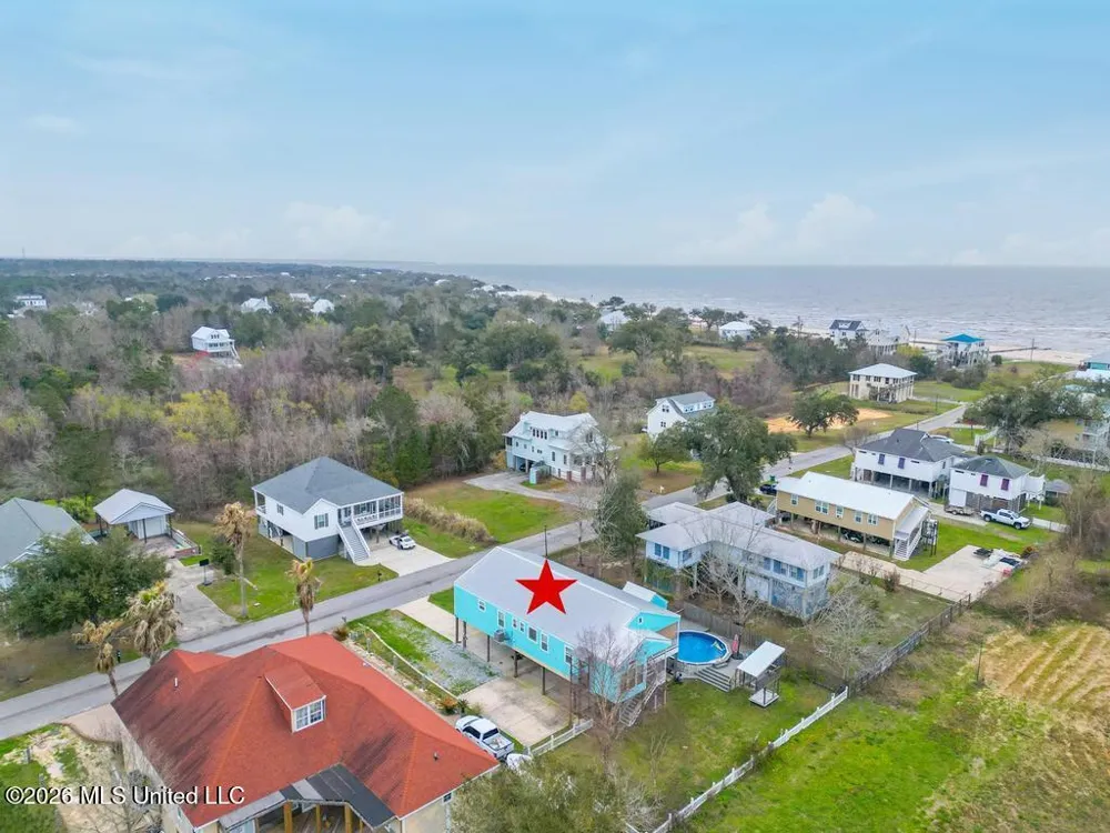 139 Sarahs Lane Waveland, MS 39576