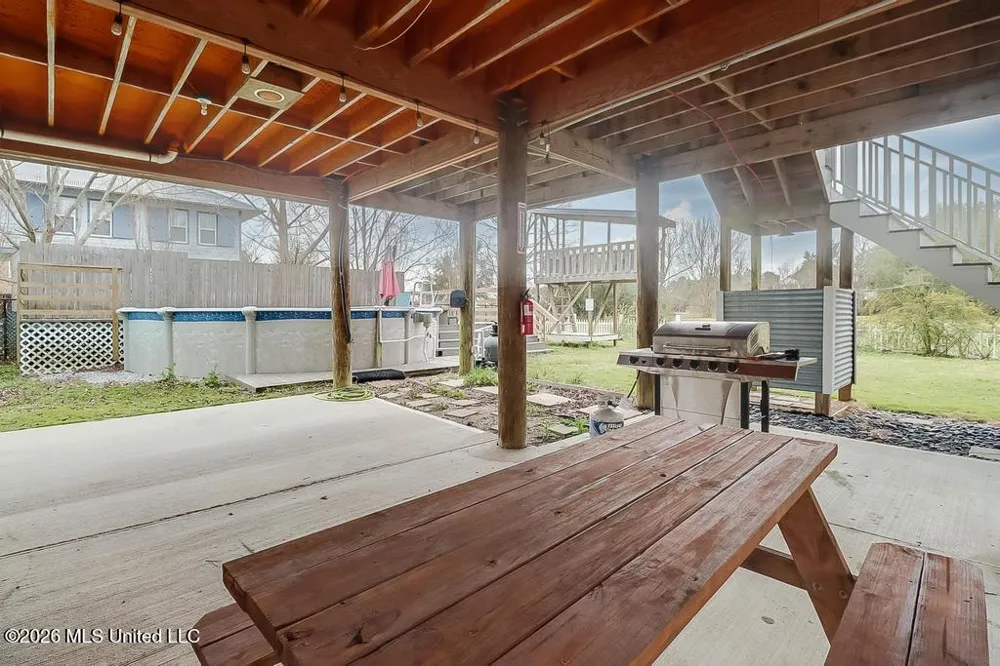 139 Sarahs Lane Waveland, MS 39576