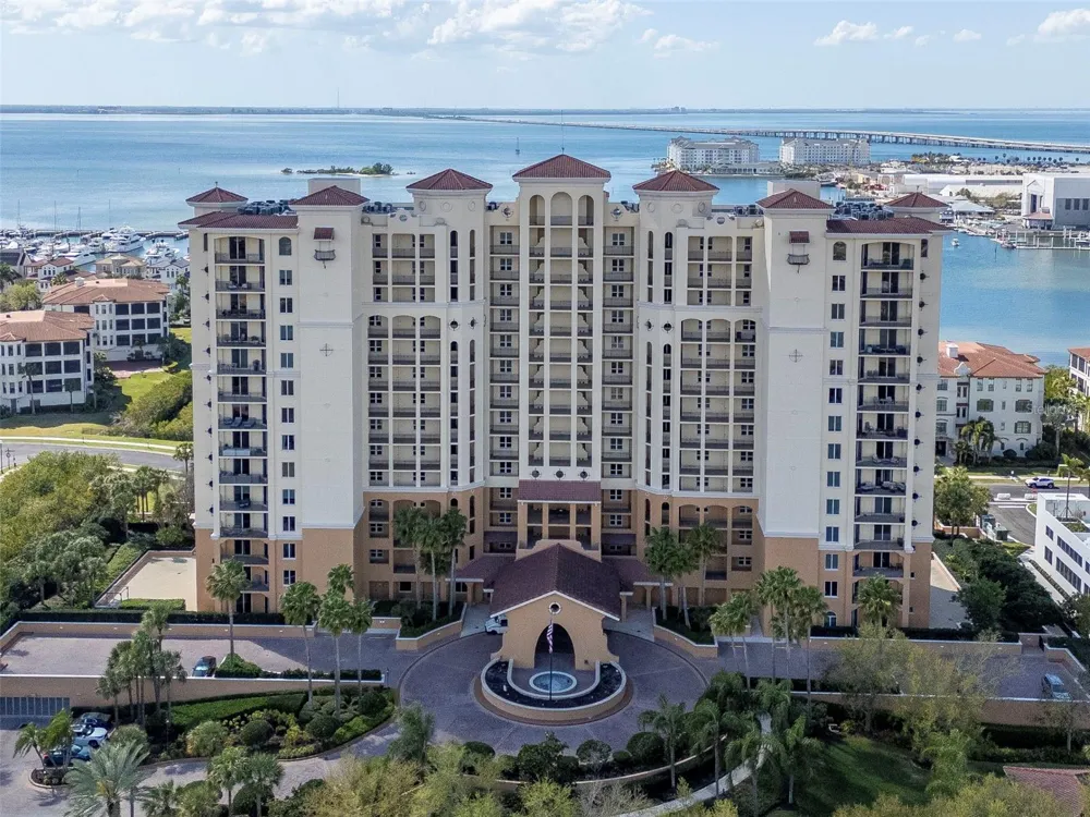 5823 BOWEN DANIEL DRIVE #604 Tampa, FL 33616