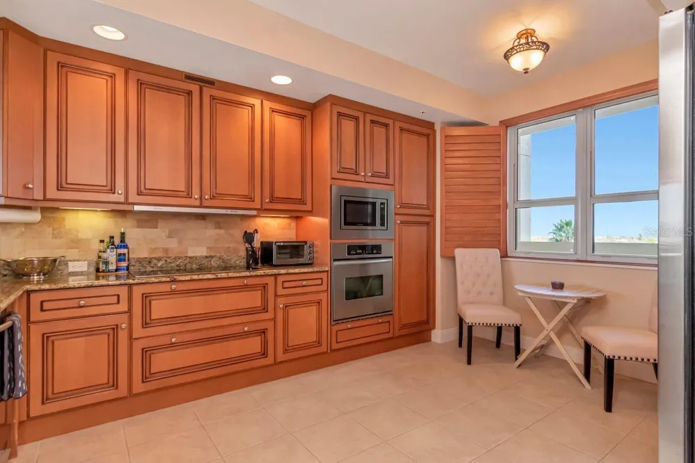 5823 BOWEN DANIEL DRIVE #604 Tampa, FL 33616