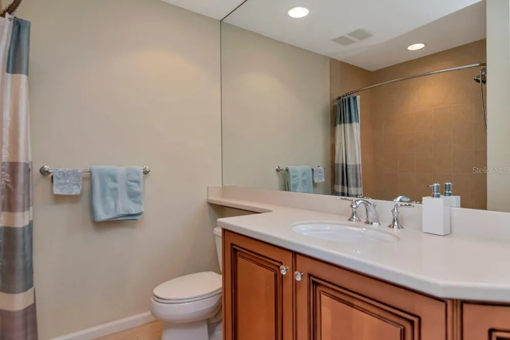 5823 BOWEN DANIEL DRIVE #604 Tampa, FL 33616