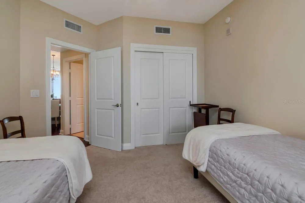 5823 BOWEN DANIEL DRIVE #604 Tampa, FL 33616