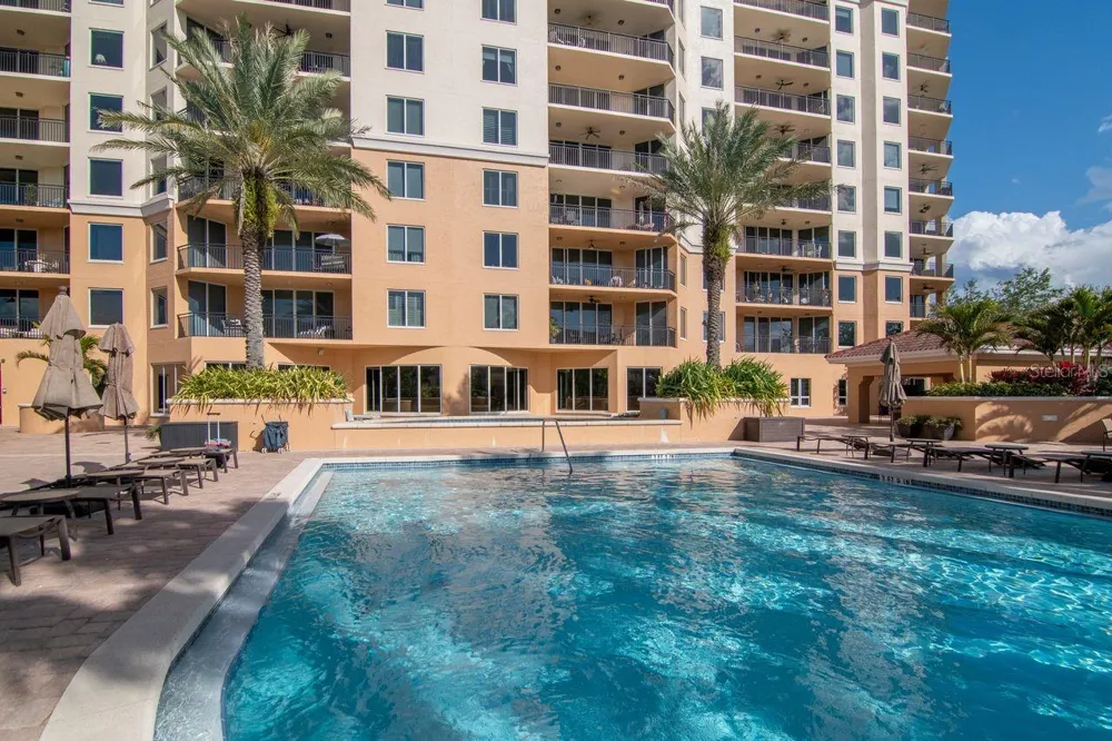 5823 BOWEN DANIEL DRIVE #604 Tampa, FL 33616