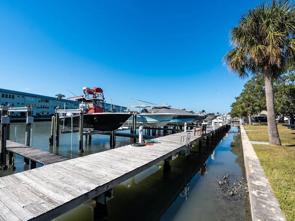 6251 10TH AVENUE S Gulfport, FL 33707