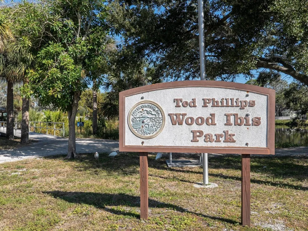 6251 10TH AVENUE S Gulfport, FL 33707