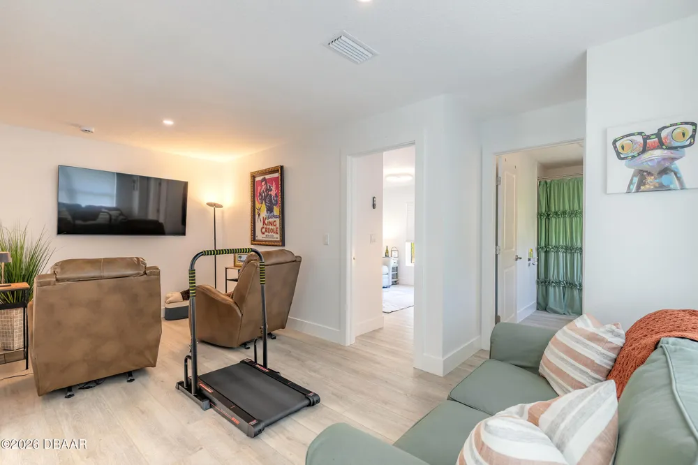 68 Glenview Avenue Ponce Inlet, FL 32127