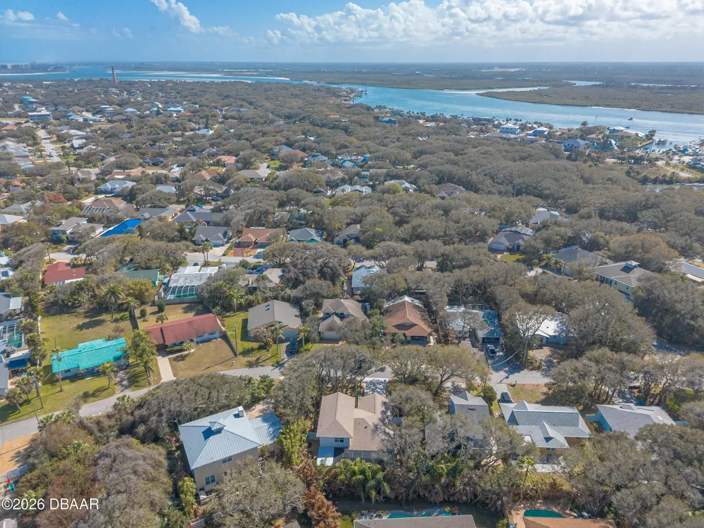 68 Glenview Avenue Ponce Inlet, FL 32127