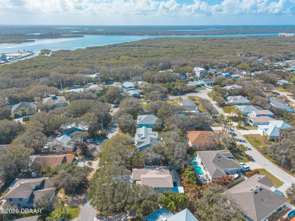 68 Glenview Avenue Ponce Inlet, FL 32127