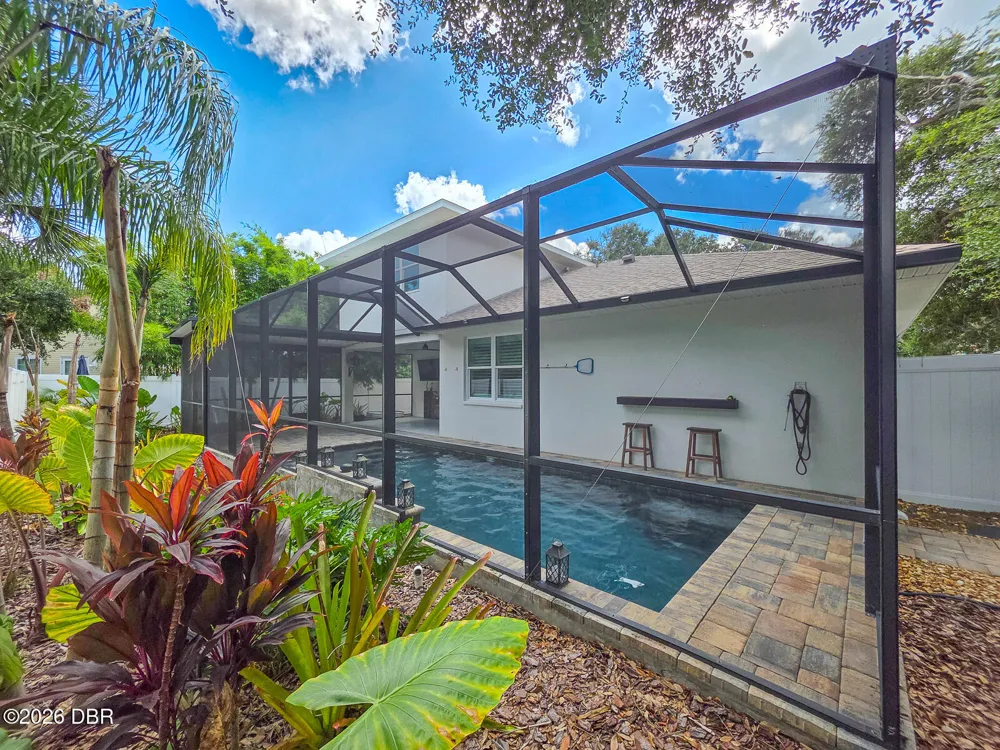 68 Glenview Avenue Ponce Inlet, FL 32127