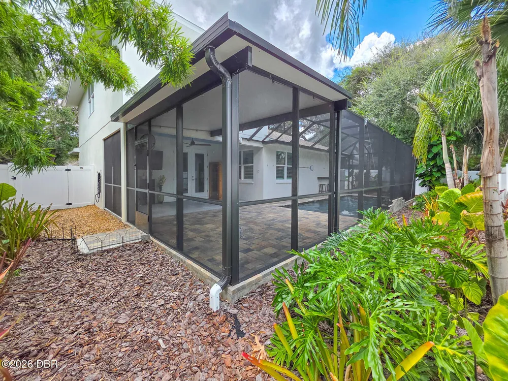 68 Glenview Avenue Ponce Inlet, FL 32127