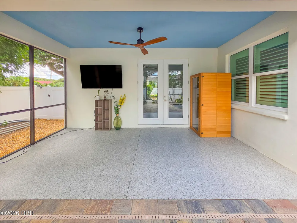 68 Glenview Avenue Ponce Inlet, FL 32127