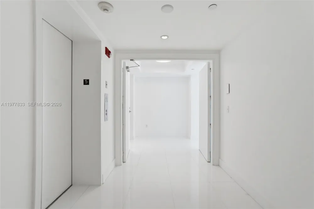 2627 S Bayshore Dr #501 Miami, FL 33133