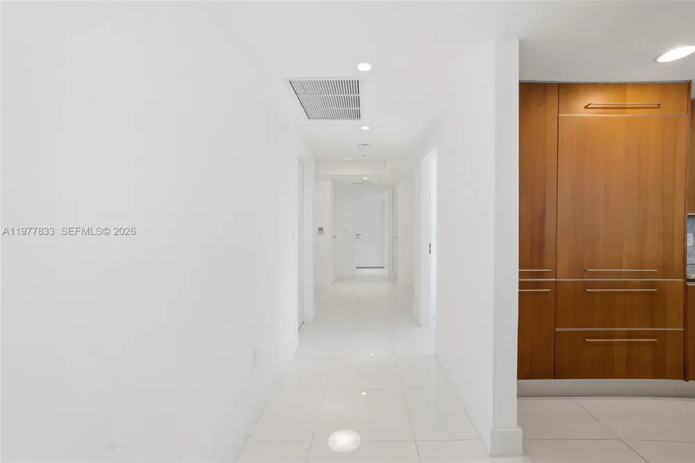 2627 S Bayshore Dr #501 Miami, FL 33133