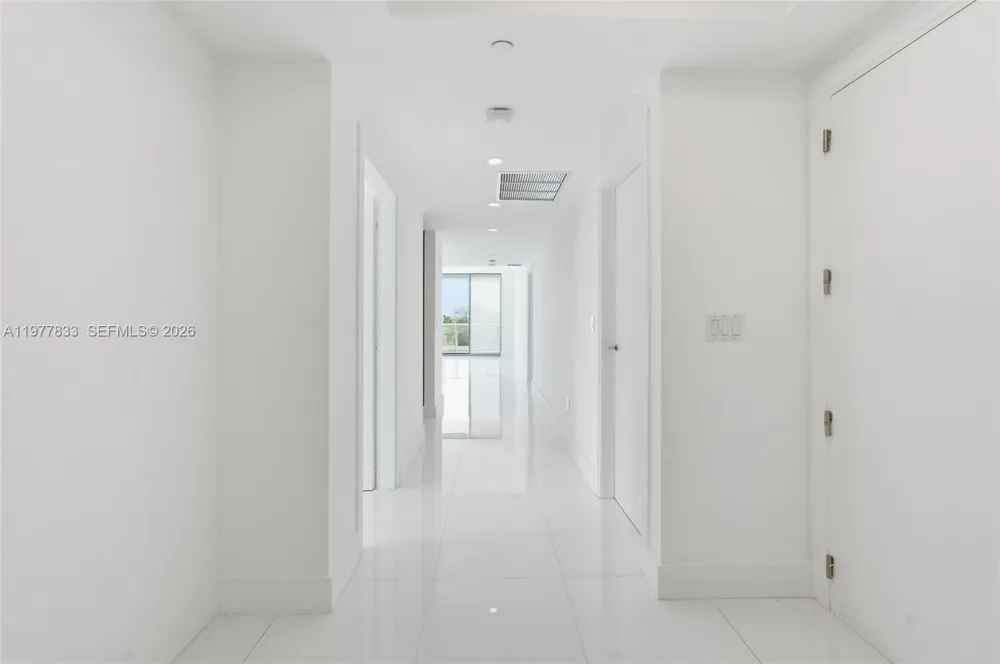 2627 S Bayshore Dr #501 Miami, FL 33133
