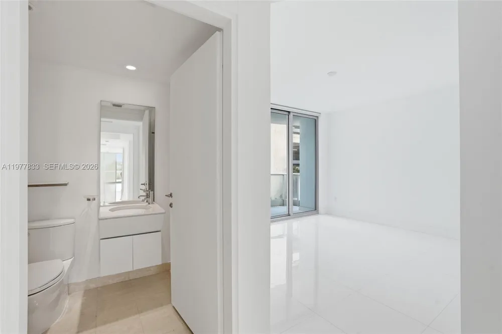 2627 S Bayshore Dr #501 Miami, FL 33133