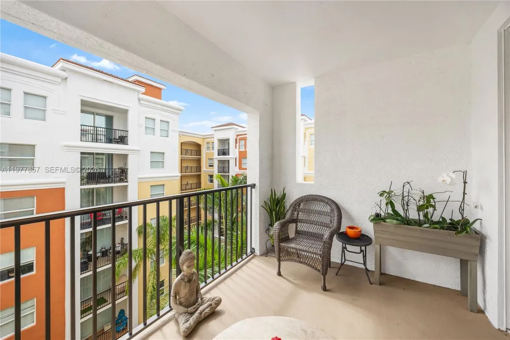 17100 Bay Rd #1810 Sunny Isles Beach, FL 33160