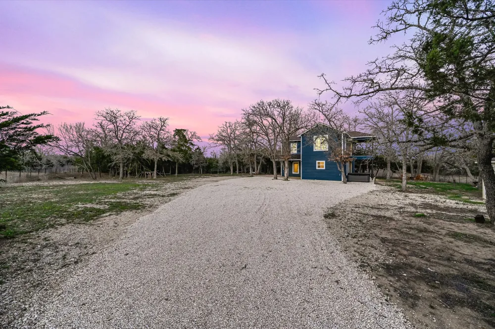 8400 Taylorsville Road Dale, TX 78616