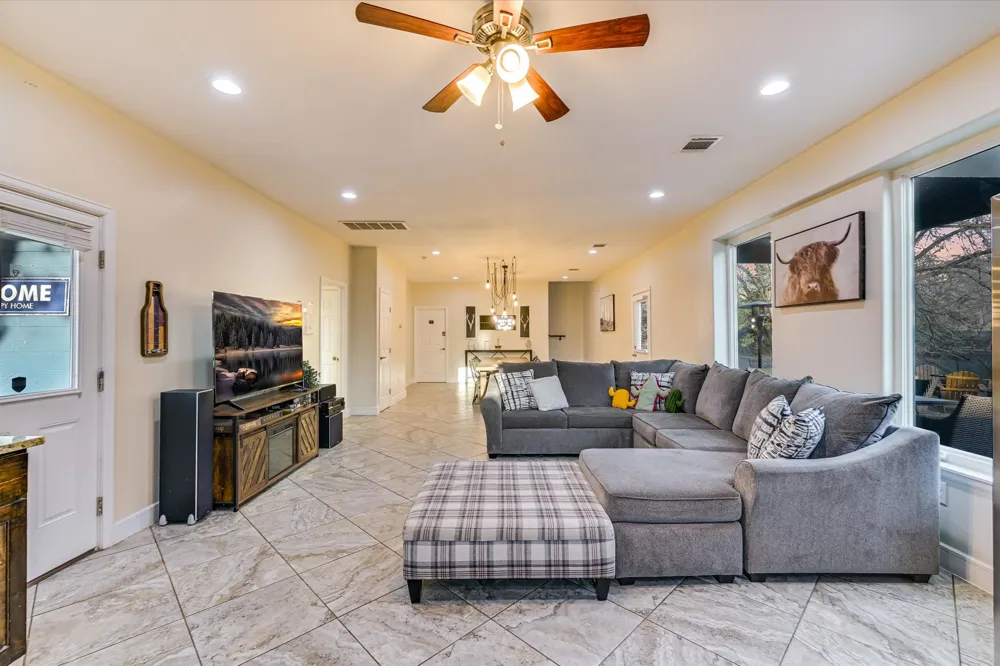 8400 Taylorsville Road Dale, TX 78616