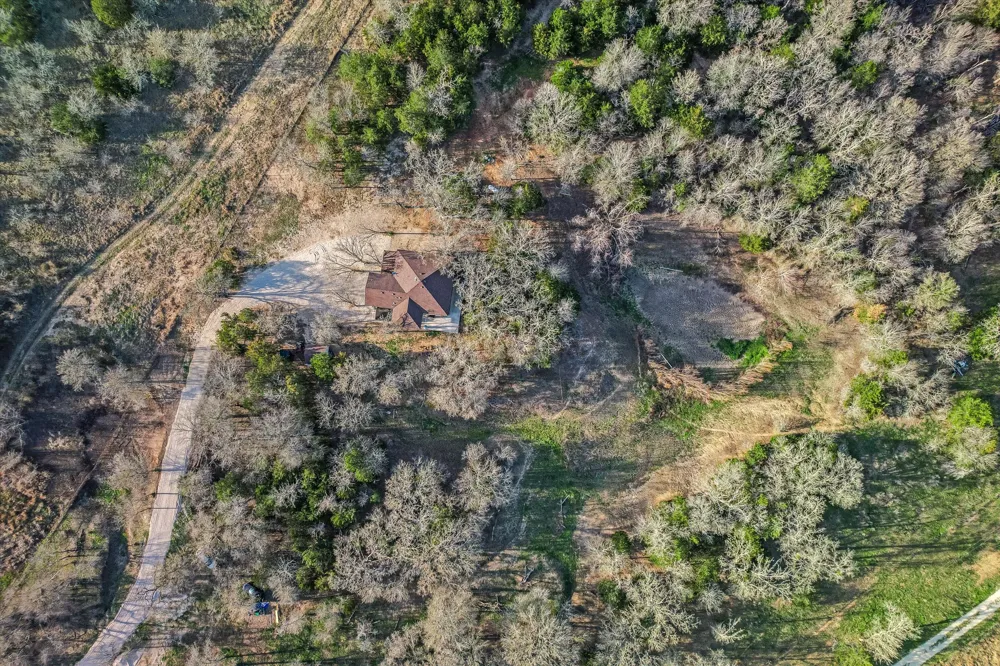 8400 Taylorsville Road Dale, TX 78616