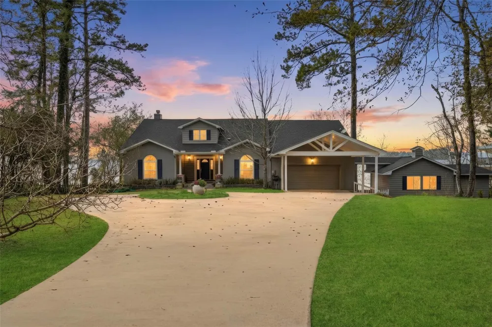 153 Shiprock Livingston, TX 77351