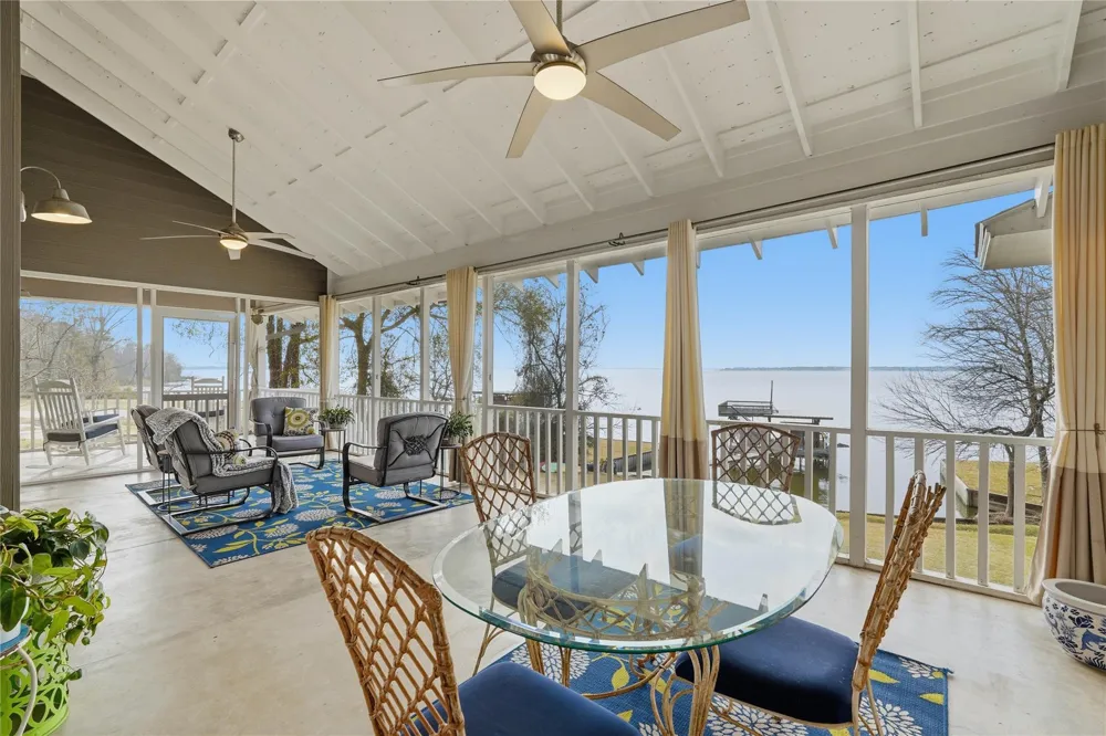 153 Shiprock Livingston, TX 77351