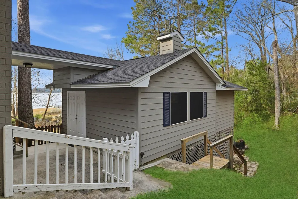 153 Shiprock Livingston, TX 77351