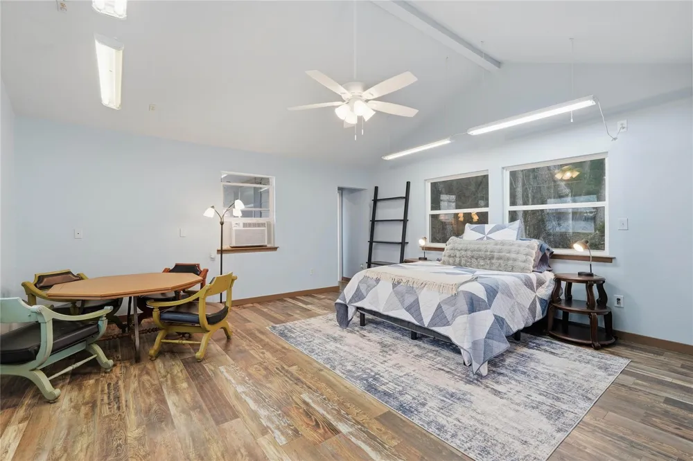 153 Shiprock Livingston, TX 77351