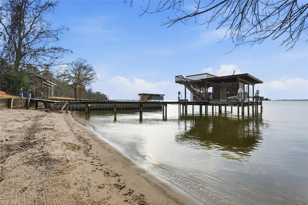 153 Shiprock Livingston, TX 77351