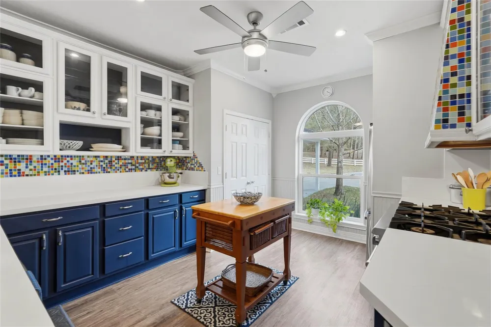 153 Shiprock Livingston, TX 77351