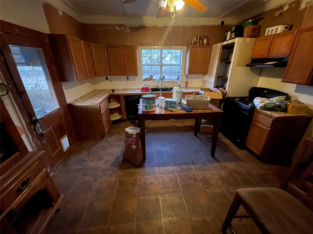 100 Cottle Street Moran, TX 76464