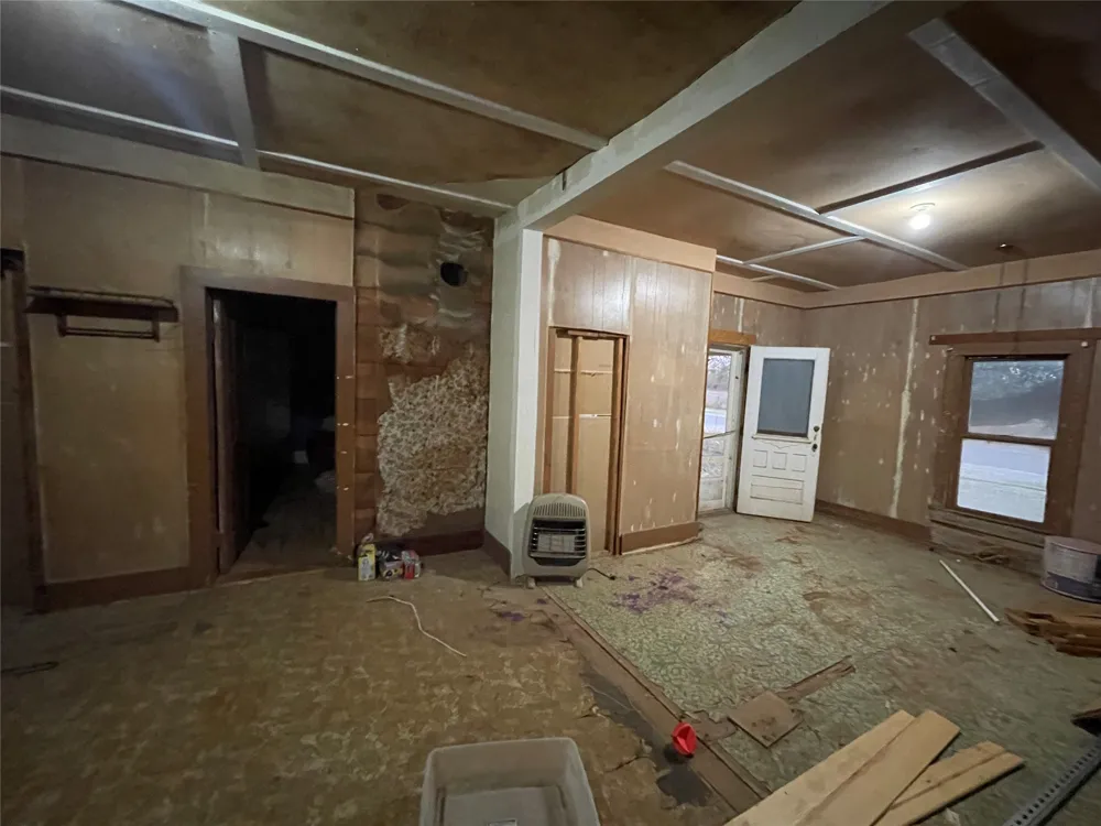 100 Cottle Street Moran, TX 76464