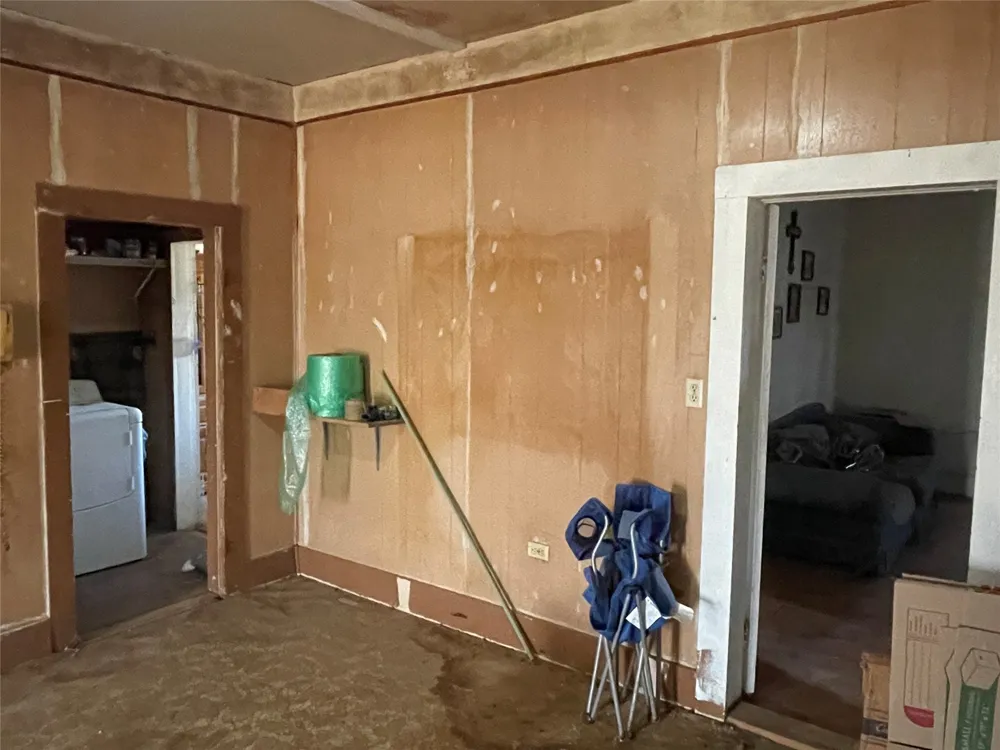 100 Cottle Street Moran, TX 76464